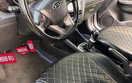 KIA Rio III рестайлинг, 2012 год, 850 000 рублей, 9 фотография