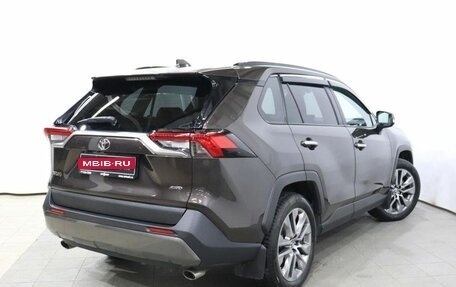 Toyota RAV4, 2021 год, 3 749 000 рублей, 4 фотография