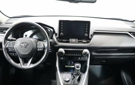 Toyota RAV4, 2021 год, 3 749 000 рублей, 14 фотография
