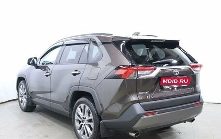 Toyota RAV4, 2021 год, 3 749 000 рублей, 6 фотография