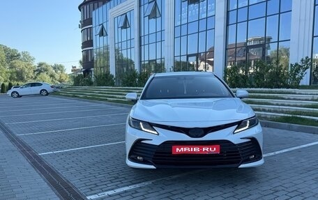Toyota Camry, 2021 год, 3 200 000 рублей, 1 фотография
