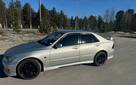 Toyota Altezza, 2001 год, 950 000 рублей, 2 фотография