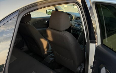 Volkswagen Polo VI (EU Market), 2014 год, 900 000 рублей, 14 фотография