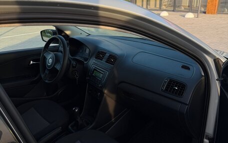 Volkswagen Polo VI (EU Market), 2014 год, 900 000 рублей, 13 фотография
