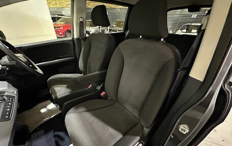 Honda Freed I, 2010 год, 975 000 рублей, 15 фотография