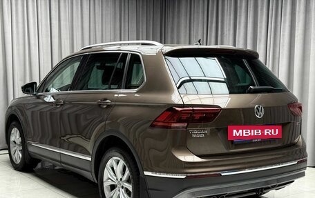 Volkswagen Tiguan II, 2018 год, 2 679 000 рублей, 4 фотография