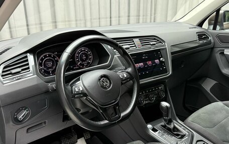 Volkswagen Tiguan II, 2018 год, 2 679 000 рублей, 10 фотография