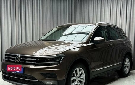 Volkswagen Tiguan II, 2018 год, 2 679 000 рублей, 3 фотография