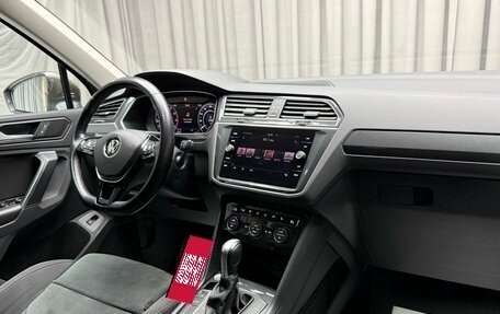 Volkswagen Tiguan II, 2018 год, 2 679 000 рублей, 11 фотография