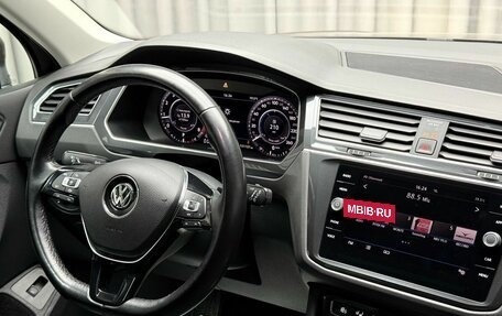 Volkswagen Tiguan II, 2018 год, 2 679 000 рублей, 12 фотография