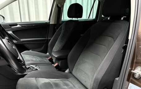 Volkswagen Tiguan II, 2018 год, 2 679 000 рублей, 29 фотография