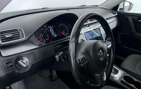 Volkswagen Passat B7, 2012 год, 1 097 000 рублей, 9 фотография