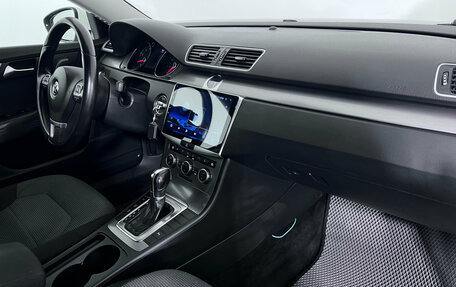 Volkswagen Passat B7, 2012 год, 1 097 000 рублей, 13 фотография