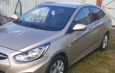 Hyundai Solaris II рестайлинг, 2011 год, 700 000 рублей, 1 фотография