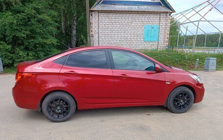 Hyundai Solaris II рестайлинг, 2013 год, 750 000 рублей, 5 фотография