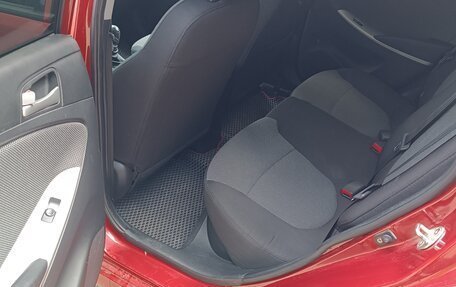 Hyundai Solaris II рестайлинг, 2013 год, 750 000 рублей, 10 фотография