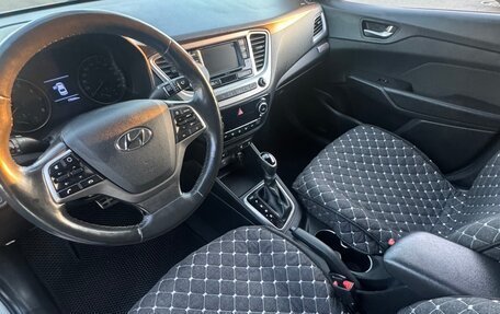 Hyundai Solaris II рестайлинг, 2019 год, 1 550 000 рублей, 4 фотография