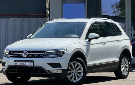 Volkswagen Tiguan II, 2017 год, 2 777 000 рублей, 2 фотография