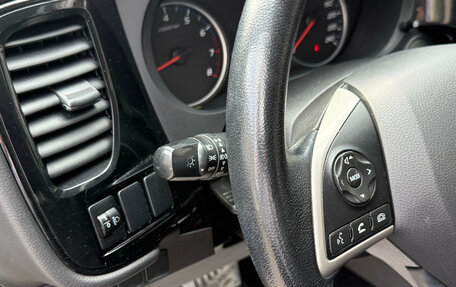 Mitsubishi Outlander III рестайлинг 3, 2014 год, 1 349 000 рублей, 8 фотография
