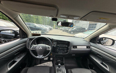 Mitsubishi Outlander III рестайлинг 3, 2014 год, 1 349 000 рублей, 12 фотография