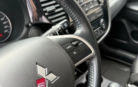 Mitsubishi Outlander III рестайлинг 3, 2014 год, 1 349 000 рублей, 9 фотография
