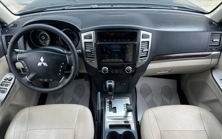 Mitsubishi Pajero IV, 2017 год, 3 177 000 рублей, 15 фотография