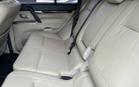 Mitsubishi Pajero IV, 2017 год, 3 177 000 рублей, 20 фотография