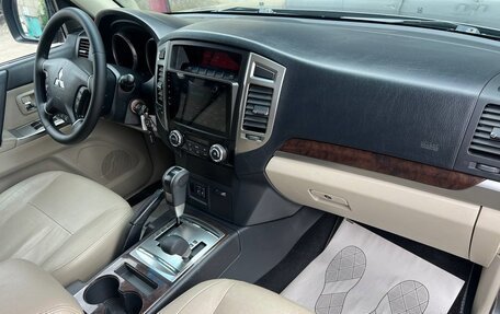 Mitsubishi Pajero IV, 2017 год, 3 177 000 рублей, 18 фотография