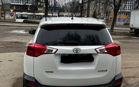 Toyota RAV4, 2014 год, 1 990 000 рублей, 5 фотография