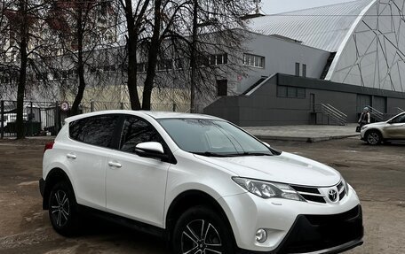 Toyota RAV4, 2014 год, 1 990 000 рублей, 8 фотография