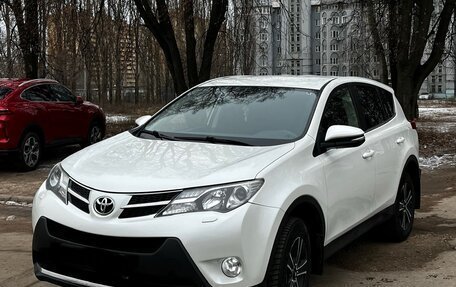 Toyota RAV4, 2014 год, 1 990 000 рублей, 1 фотография