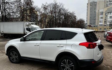 Toyota RAV4, 2014 год, 1 990 000 рублей, 3 фотография