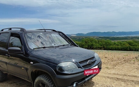 Chevrolet Niva I рестайлинг, 2015 год, 800 000 рублей, 3 фотография