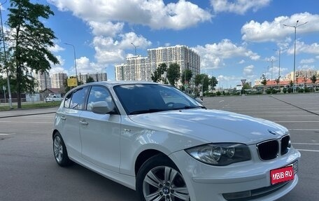 BMW 1 серия, 2011 год, 980 000 рублей, 1 фотография