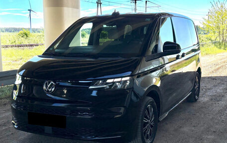 Volkswagen Multivan, 2023 год, 4 330 240 рублей, 2 фотография