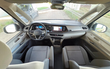 Volkswagen Multivan, 2023 год, 4 330 240 рублей, 8 фотография