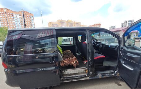Hyundai H-1 II рестайлинг, 2004 год, 390 000 рублей, 9 фотография