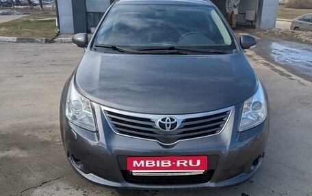 Toyota Avensis III рестайлинг, 2011 год, 1 000 000 рублей, 2 фотография