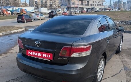 Toyota Avensis III рестайлинг, 2011 год, 1 000 000 рублей, 3 фотография
