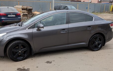 Toyota Avensis III рестайлинг, 2011 год, 1 000 000 рублей, 5 фотография
