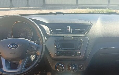 KIA Rio III рестайлинг, 2013 год, 690 000 рублей, 2 фотография