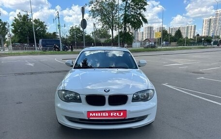 BMW 1 серия, 2011 год, 980 000 рублей, 3 фотография