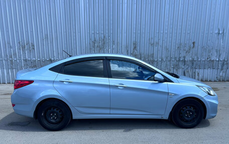 Hyundai Solaris II рестайлинг, 2012 год, 827 000 рублей, 4 фотография