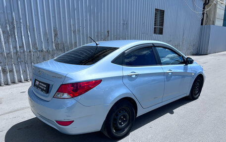 Hyundai Solaris II рестайлинг, 2012 год, 827 000 рублей, 5 фотография