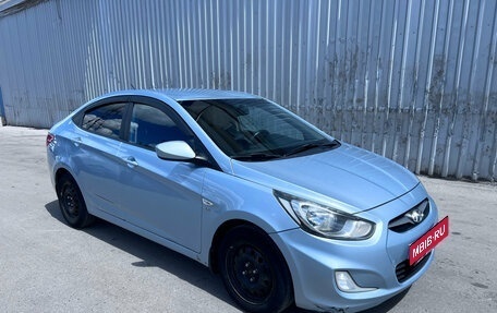 Hyundai Solaris II рестайлинг, 2012 год, 827 000 рублей, 3 фотография