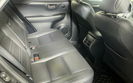 Lexus NX I, 2017 год, 2 999 000 рублей, 13 фотография