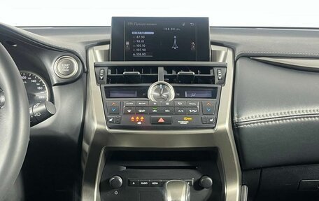 Lexus NX I, 2017 год, 2 999 000 рублей, 21 фотография