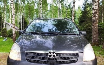 Toyota Corolla Verso I, 2003 год, 285 000 рублей, 1 фотография