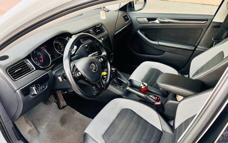 Volkswagen Jetta VI, 2016 год, 1 500 000 рублей, 13 фотография