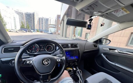 Volkswagen Jetta VI, 2016 год, 1 500 000 рублей, 16 фотография